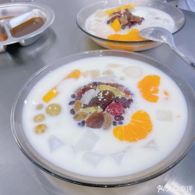 牛奶水果八宝饭图片