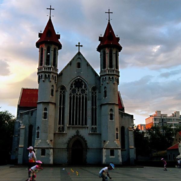 携程用户:张家口天主堂在宣化区,而非张家口市区,小小教堂建筑风格