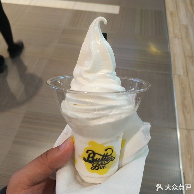原味酸奶冰淇淋图片