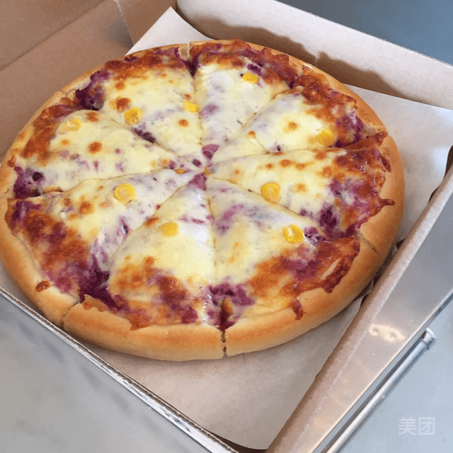 奶香紫薯泥披萨图片