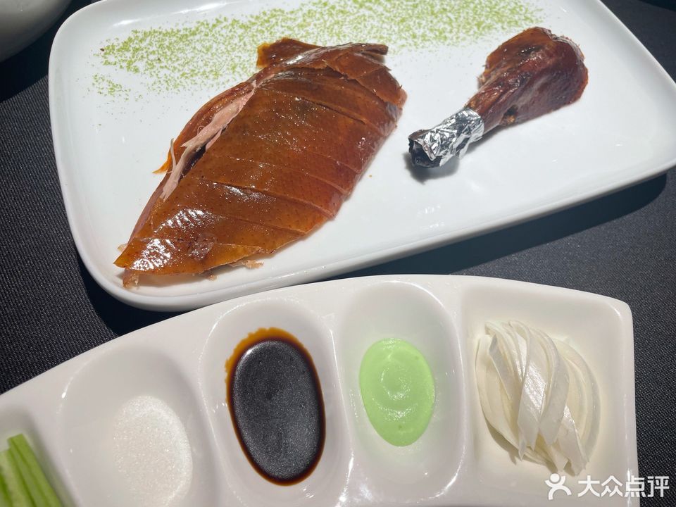 荔枝木烤鸭图片