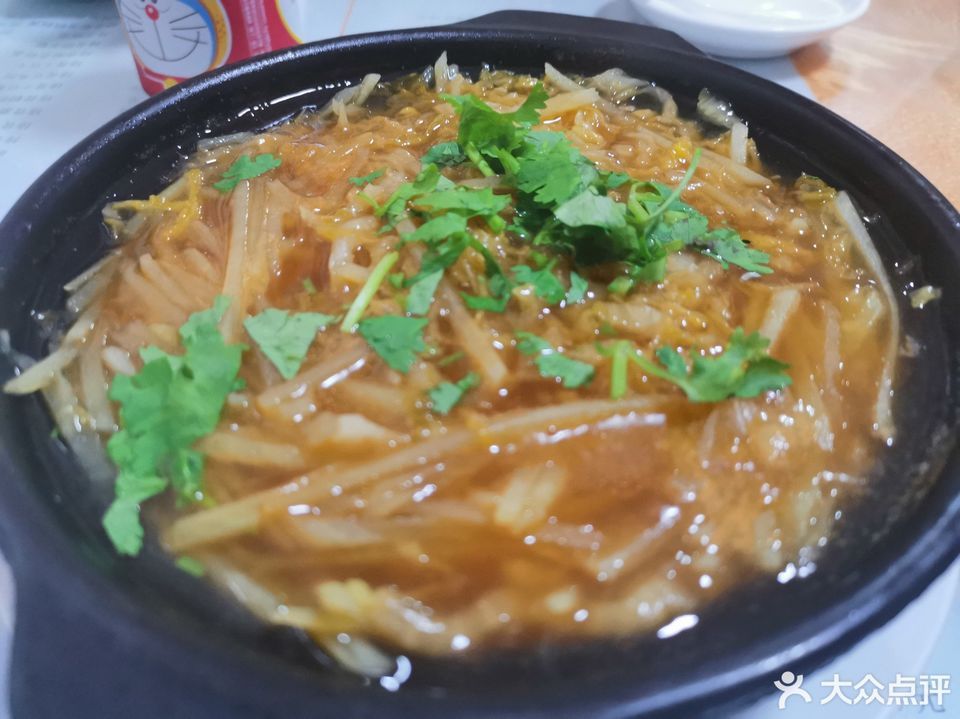 土豆丝酸菜锅图片