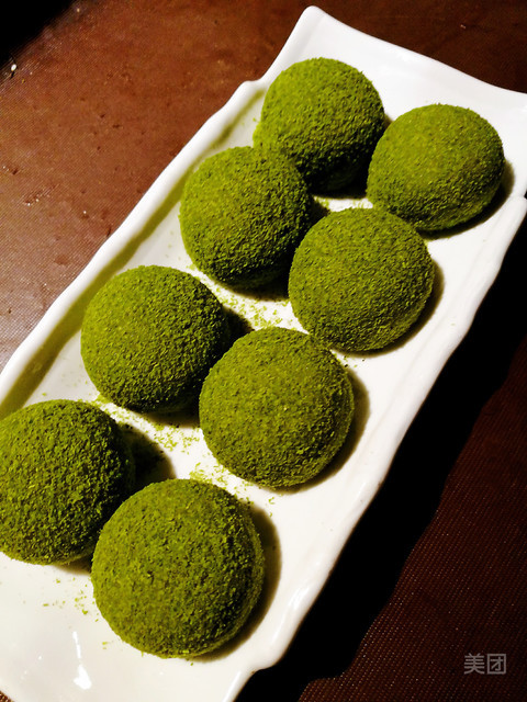 抹茶糯米团图片