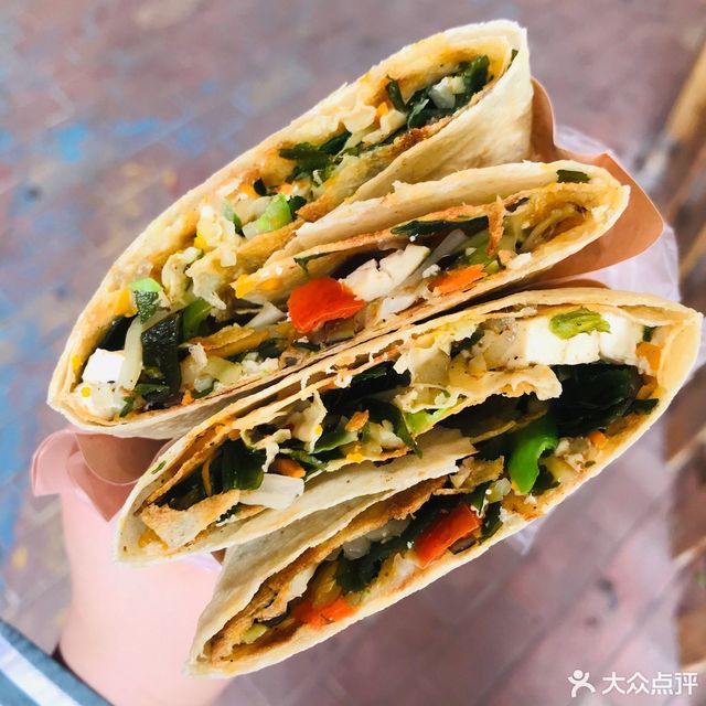 滕州菜煎饼泰安万达店