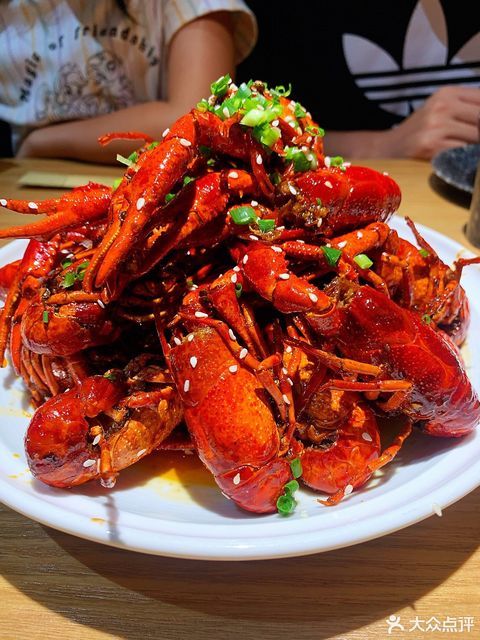 南虾北羊小龙虾宁国路店