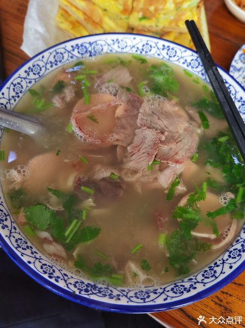 精品全牛汤图片