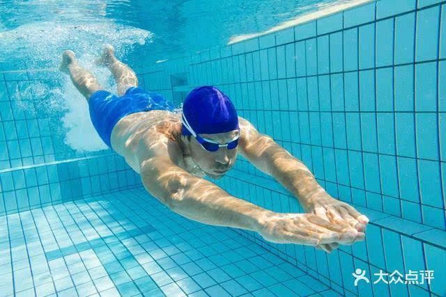 汉尼斯恒温游泳健身俱乐部图片