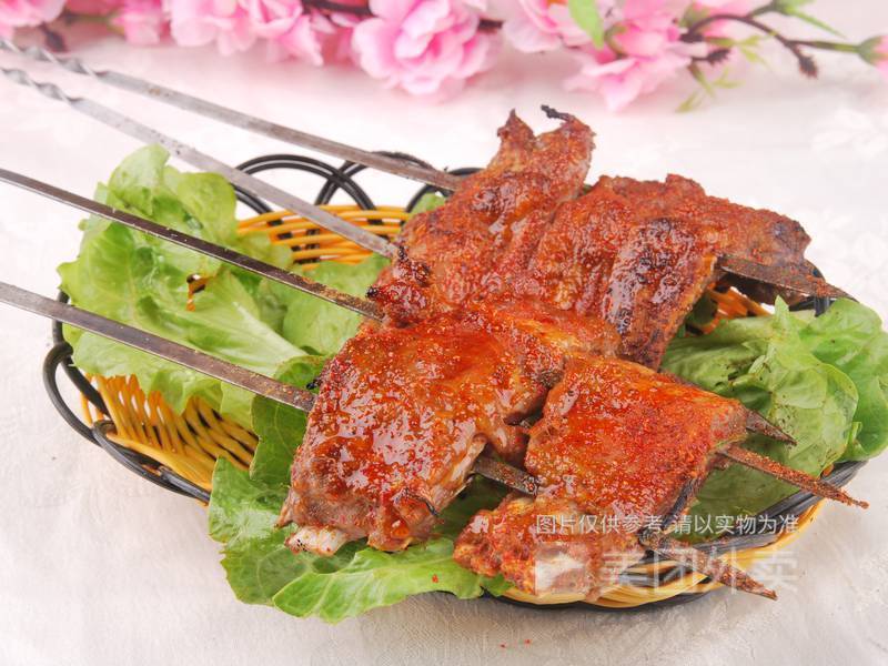 新鲜现烤大羊排图片