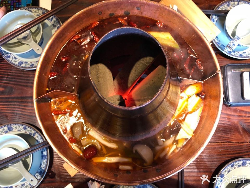 太极鸳鸯锅图片