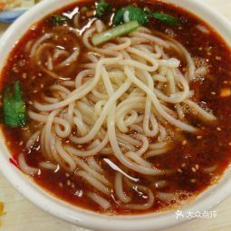 香辣牛筋面红胜大街