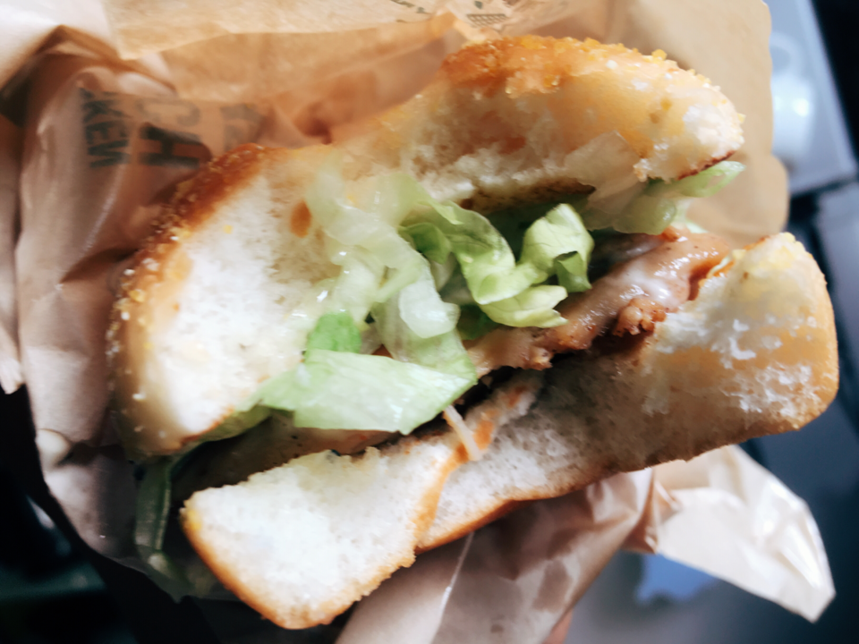 原味板烧鸡腿堡图片