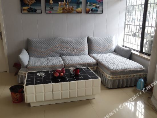 走,在哪,在哪里,在哪儿):青岛市城阳区棘洪滩街道红绿灯南500米电话