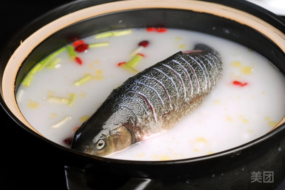 砂锅全雅鱼图片
