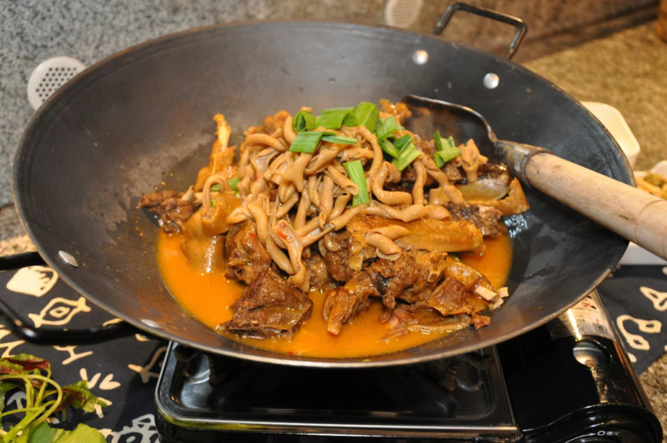 鲜铺谷鸭推荐菜:地址(在哪里):枫溪小院位于株洲市