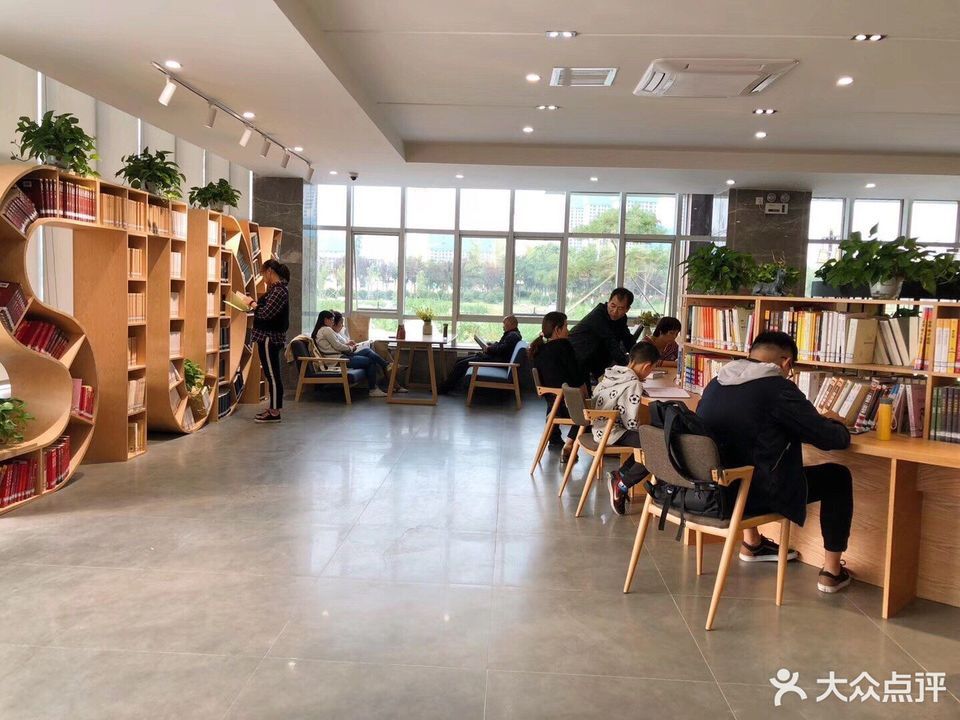 咸阳师范学院秦都校区图书馆