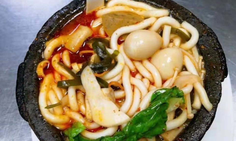 原味砂锅土豆粉图片