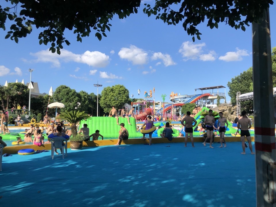 台州市路桥石浜水上乐园图片