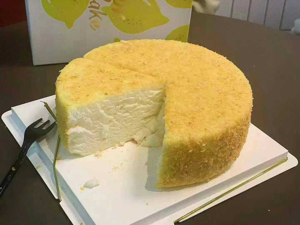 柠檬肉松蛋糕芝士夹心蛋糕推荐菜:介绍:地址(在哪里):南洋大师傅(丰顺