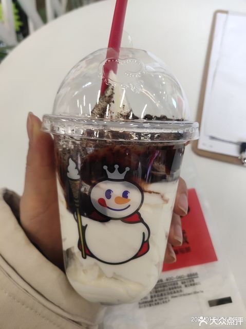 奥利奥雪王大圣代图片