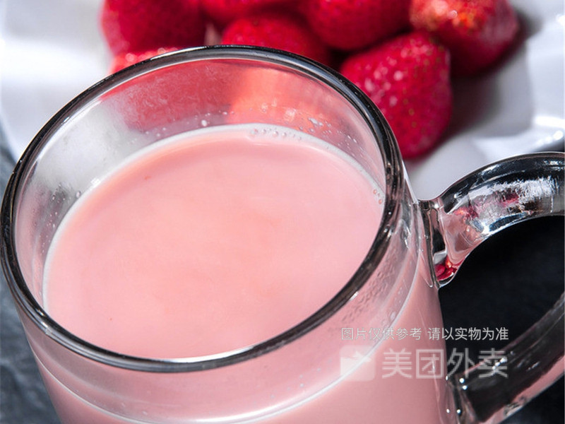 草莓椰果奶茶图片