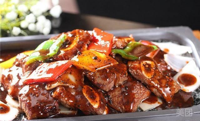 铁板牛仔骨图片