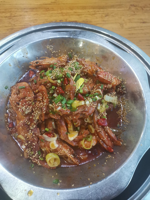 杨大师鸭恋虾特色火锅(名嘉汇店)