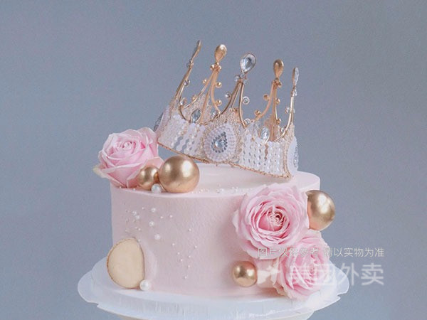 皇冠鲜花生日蛋糕送对象送闺蜜图片