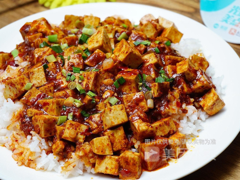 麻辣豆腐盖浇饭图片