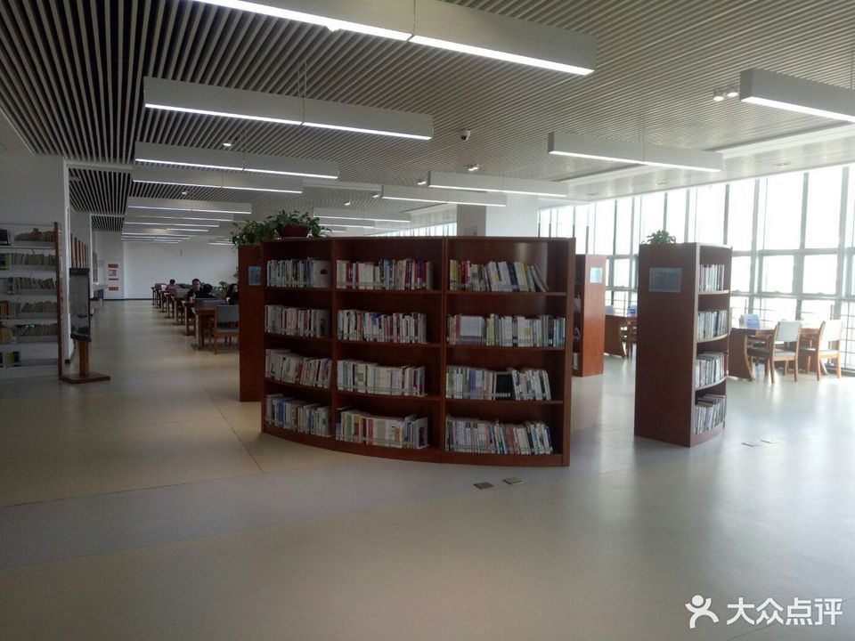 山東大學齊魯軟件學院圖書館