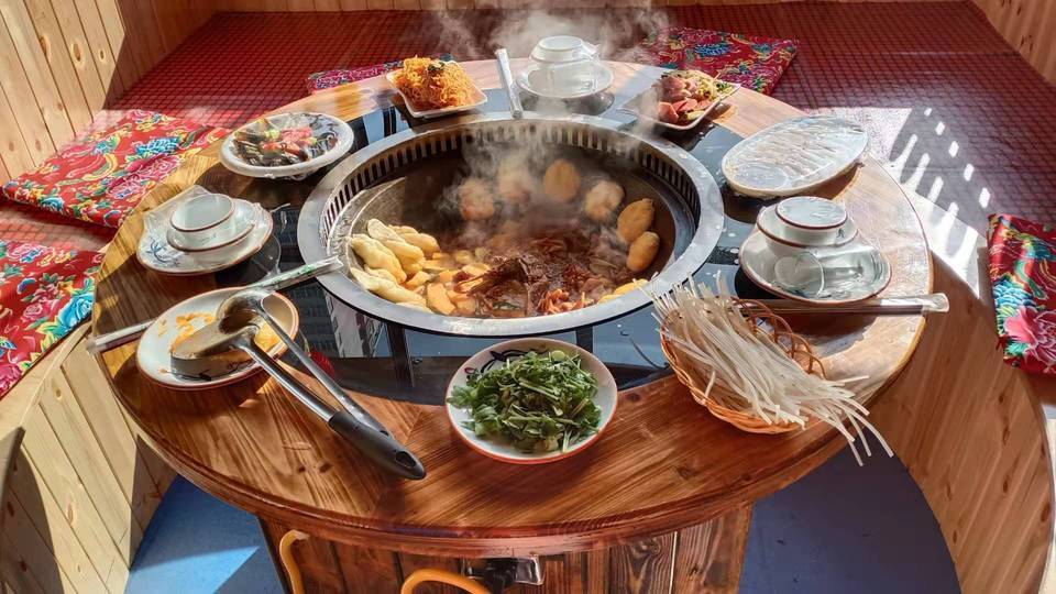 东北人家铁锅炖