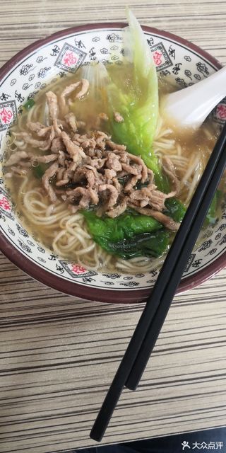 鸡蛋肉丝炒米粉推荐菜:介绍:地址(在哪里):沙县小吃(中心区店)位于