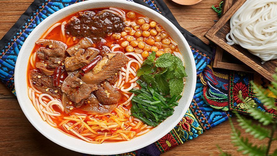 酸竹笋黄焖牛肉米线图片