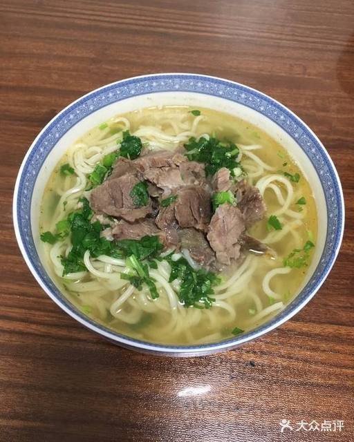 清汤牛肉面图片