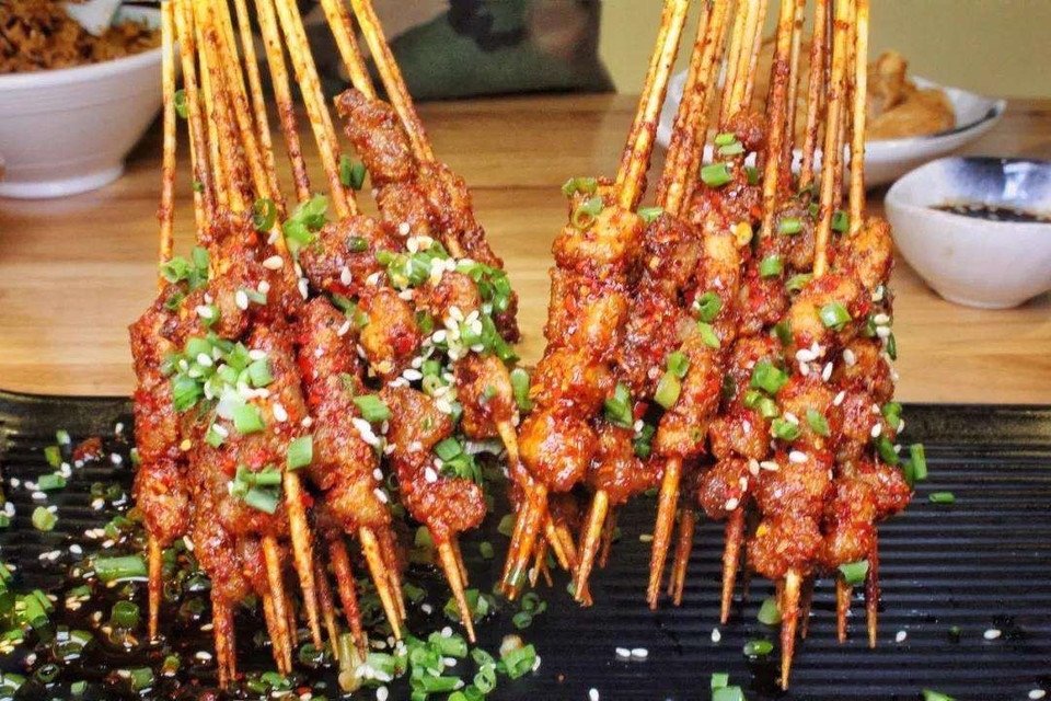 新疆特色羊肉串建设路店