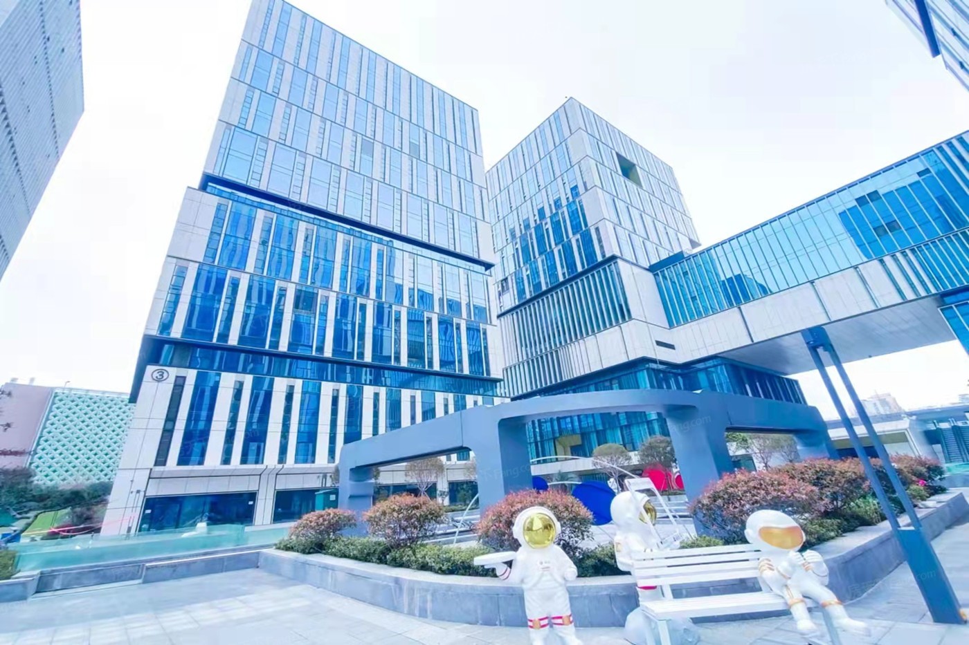 电话:地址(位置,怎么去,怎么走,在哪,在哪里,在哪儿):南京市雨花台区