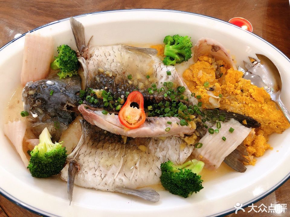 推荐菜:介绍:地址(在哪里):花涧私厨位于佛山市顺德区佛陈路与新栏路