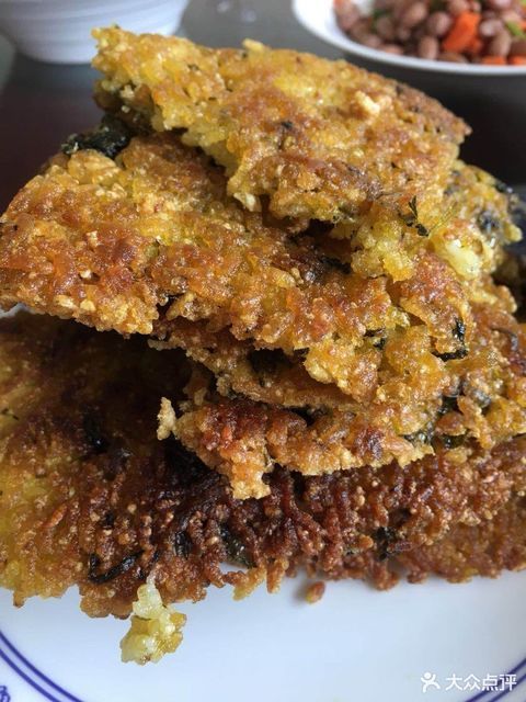 农家菜饭锅巴图片