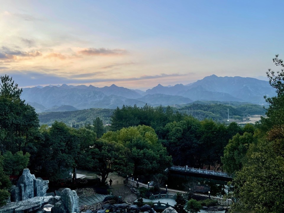 東嶽山禪寺地址(位置,怎麼去,怎麼走,在哪,在哪裡,在哪兒):衢州市衢江