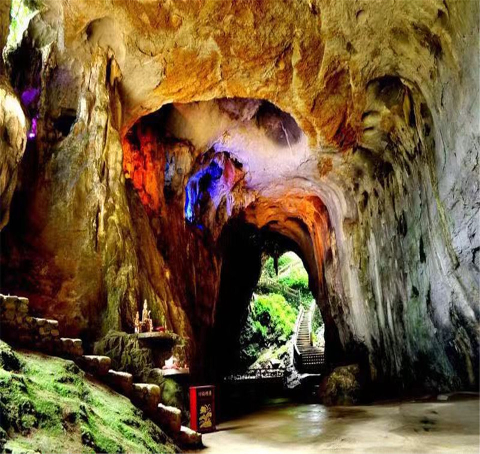 甘乳岩风景区图片