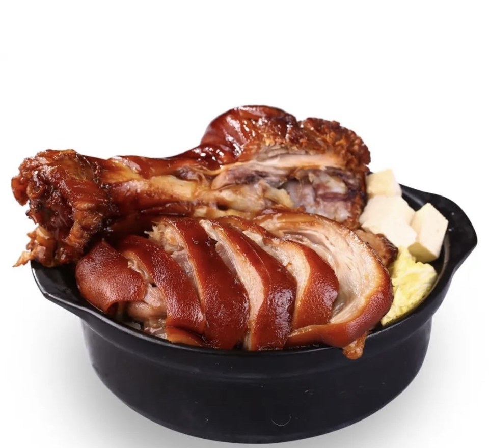 古法肘子砂锅图片