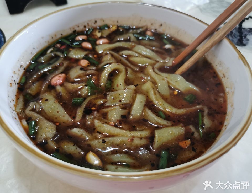 麻辣绿豆面图片