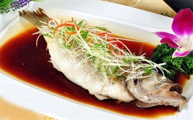 蒸海鱼图片