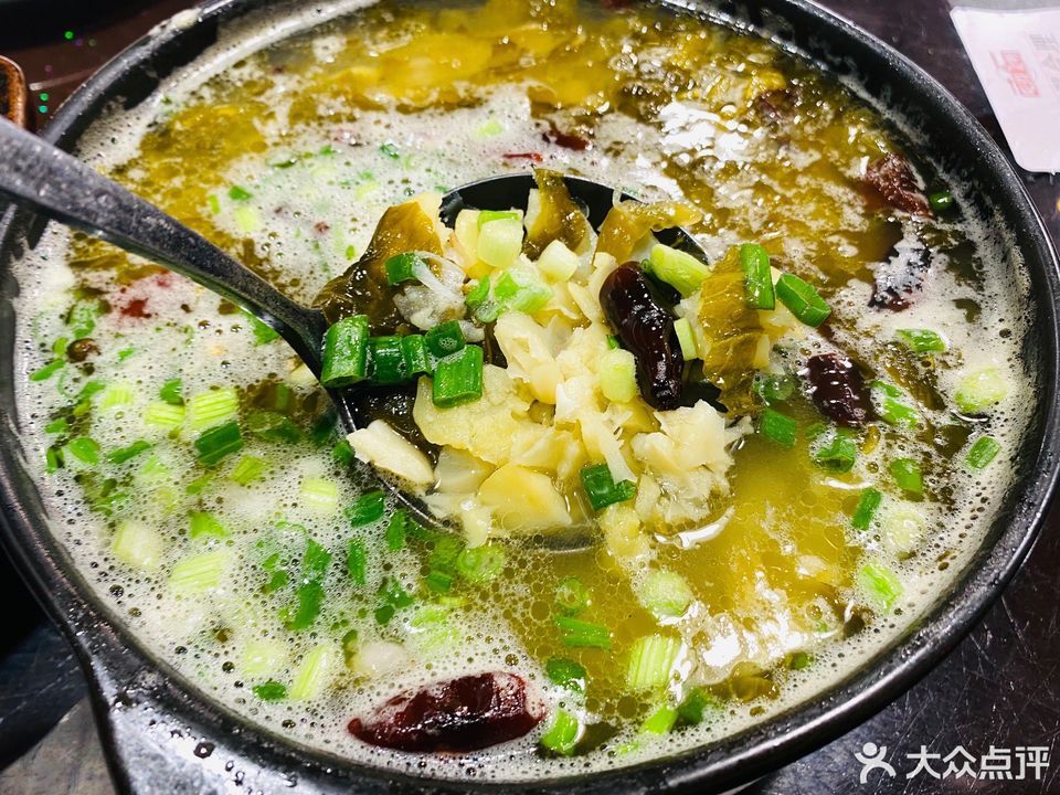 酸菜豆瓣汤图片