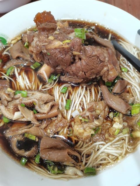 生烫牛肉腰花面图片