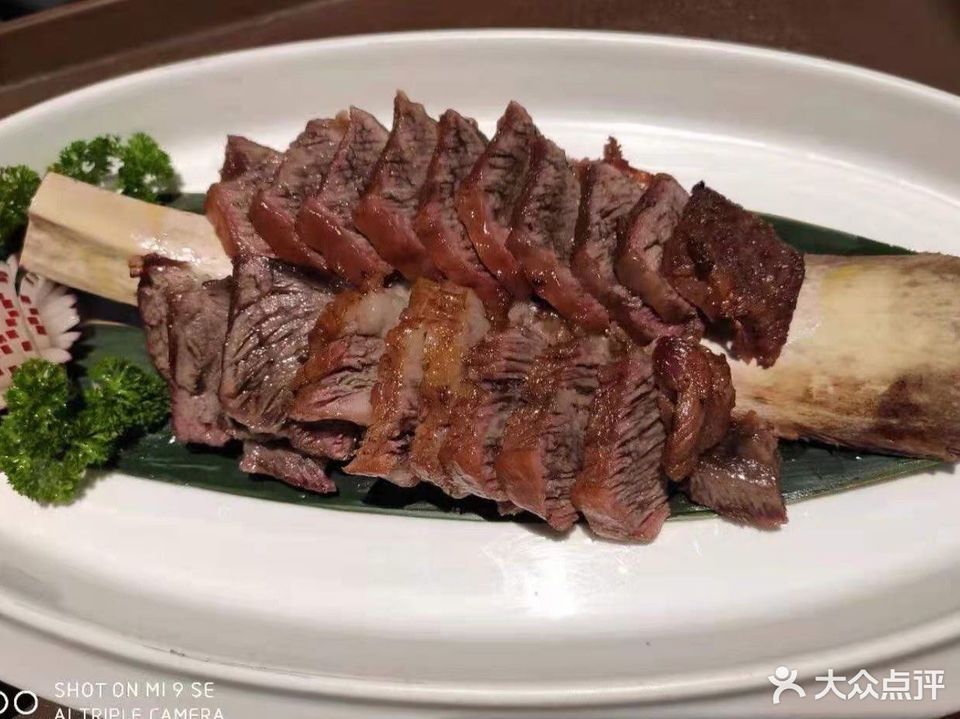 炭烤安格斯牛肋骨图片