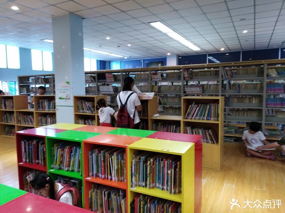 福建省图书馆重新开放图片