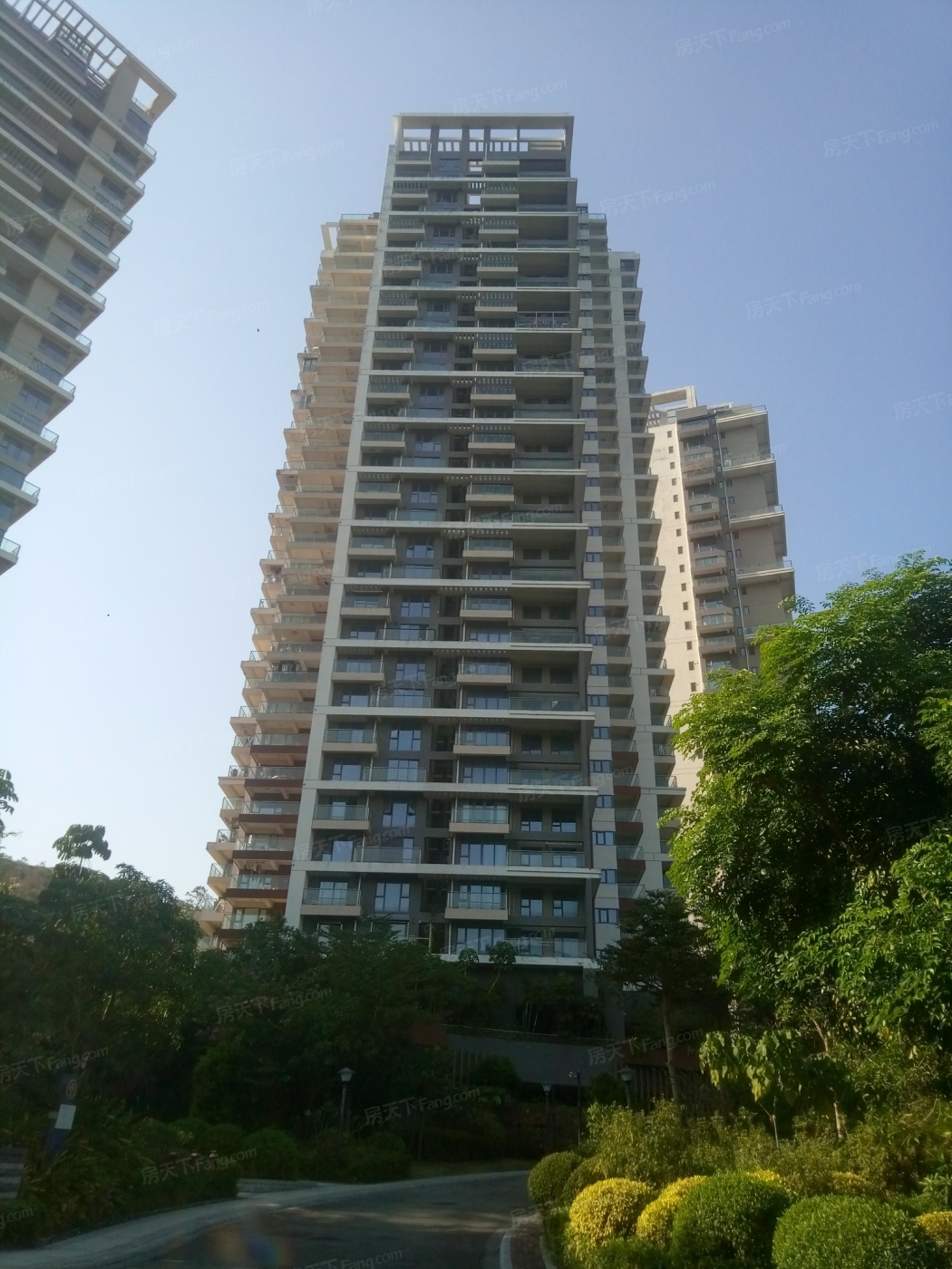 地址(在哪里):凤凰山一号位于珠海市香洲区香洲情侣北路399号介绍