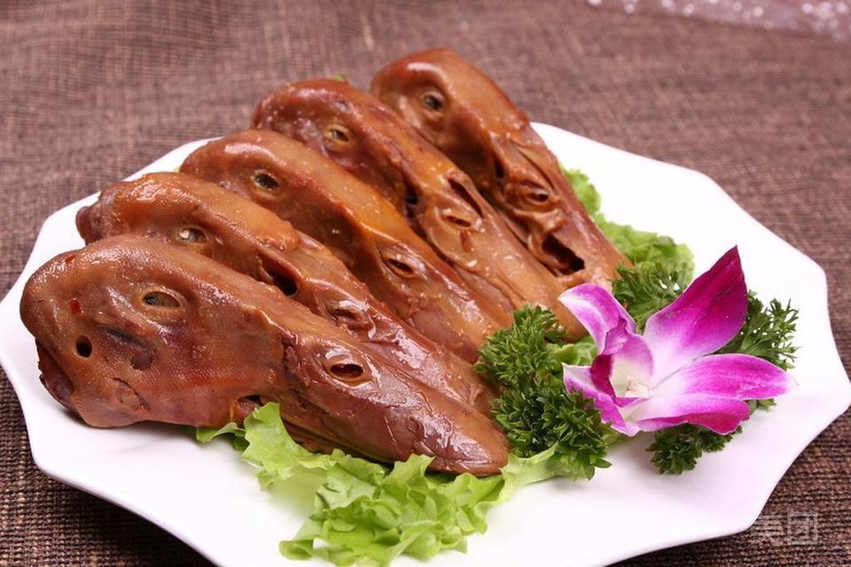 绝味鸭头图片