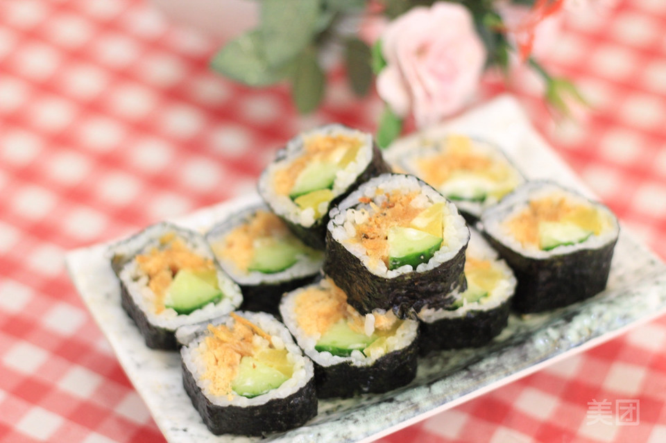 招牌海苔寿司图片