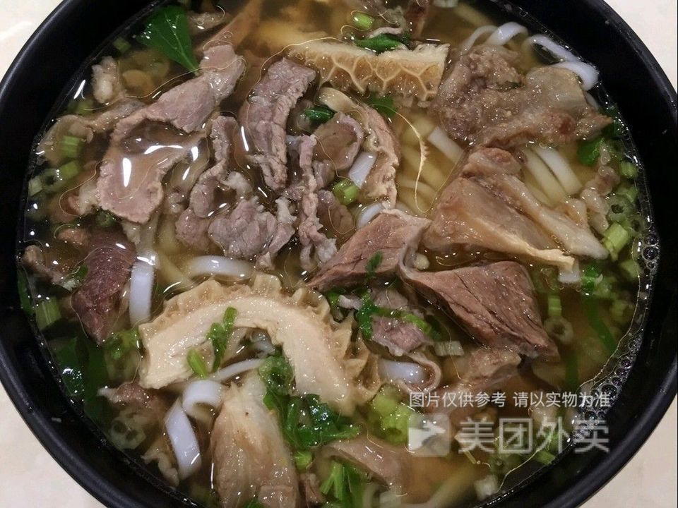 牛杂河粉汤图片